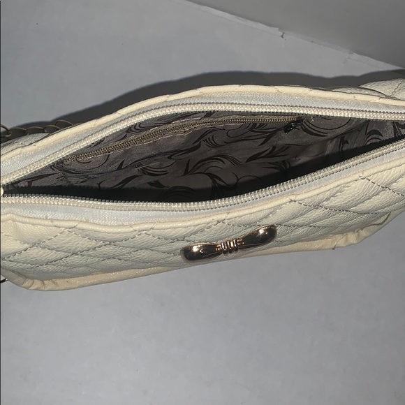 Purse - Picture 3 of 3